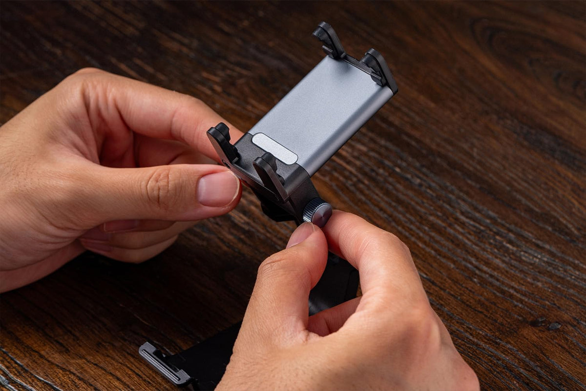 8Bitdo Mobile Gaming Clip voor Xbox Controllers - Gamesellers.nl