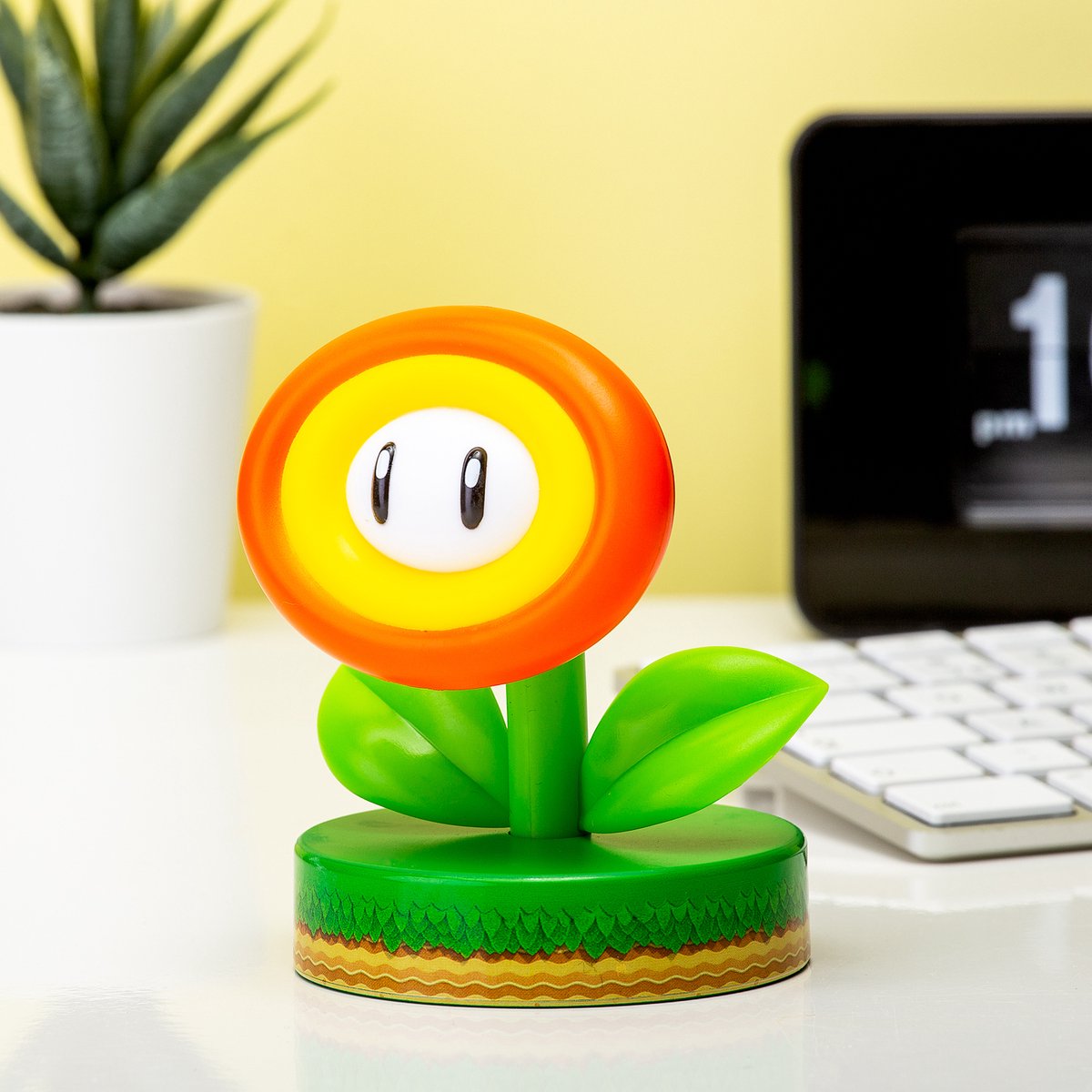Super Mario: Fire Flower Icon Light Gamesellers.nl